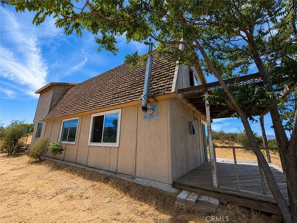 5 Acres of Land with Home for Sale in Anza, California