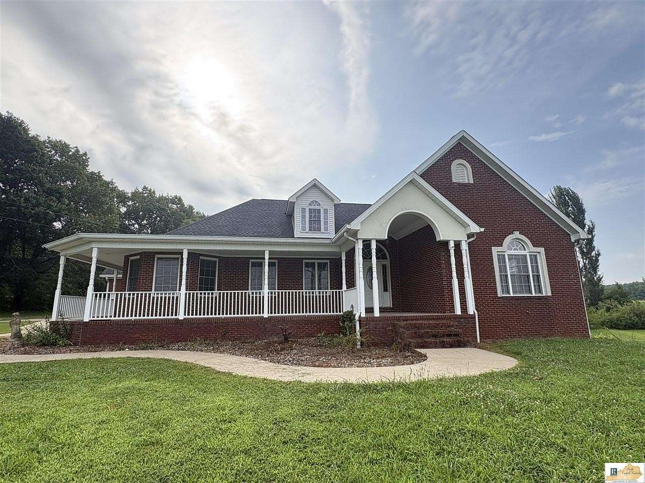 3.29 Acres of Land with Home for Sale in Glasgow, Kentucky