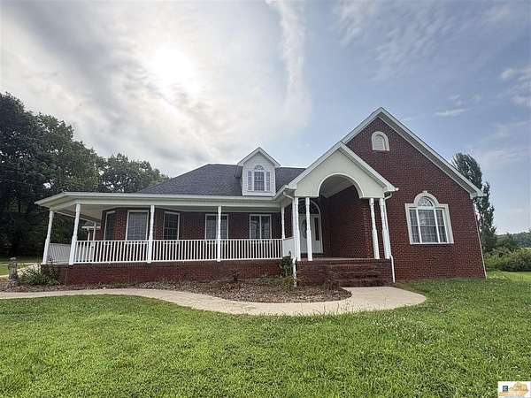 3.29 Acres of Land with Home for Sale in Glasgow, Kentucky