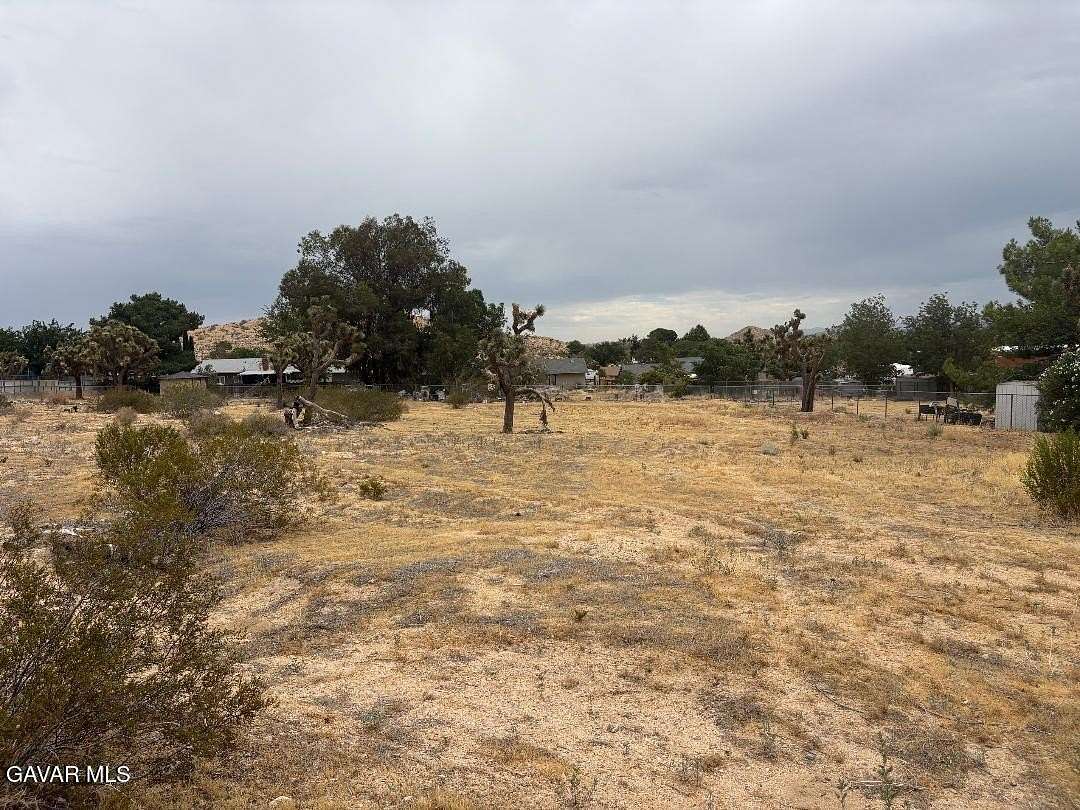 0.5 Acres of Land for Sale in Palmdale, California