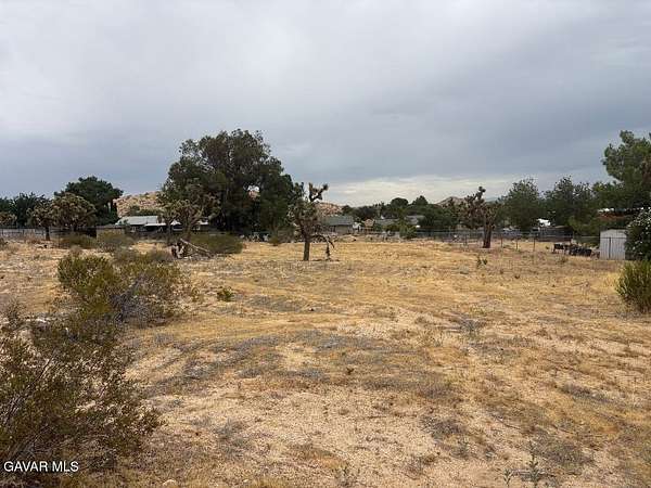 0.5 Acres of Land for Sale in Palmdale, California