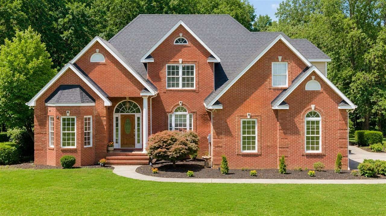 1.75 Acres of Land with Home for Sale in Russellville, Kentucky