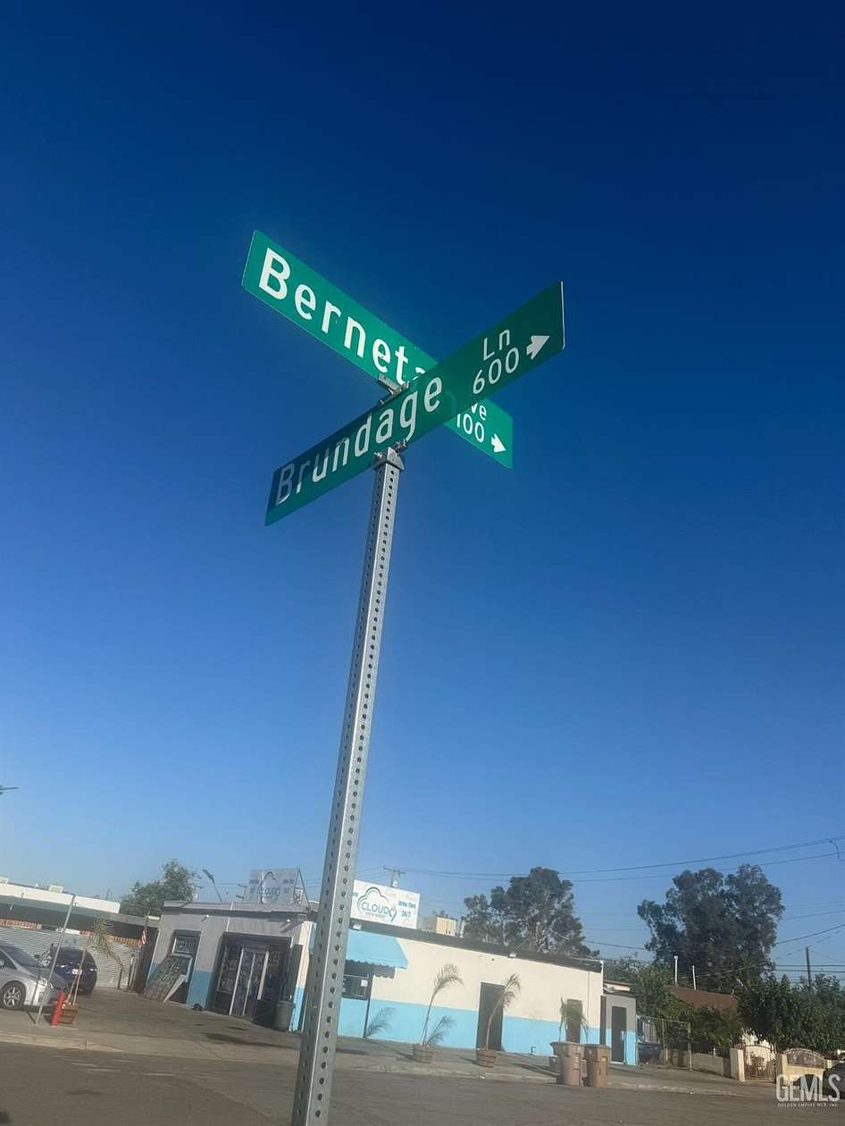 0.12 Acres of Commercial Land for Sale in Bakersfield, California