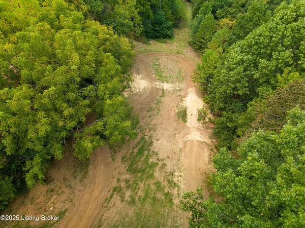 12 Acres of Land for Sale in Mount Washington, Kentucky