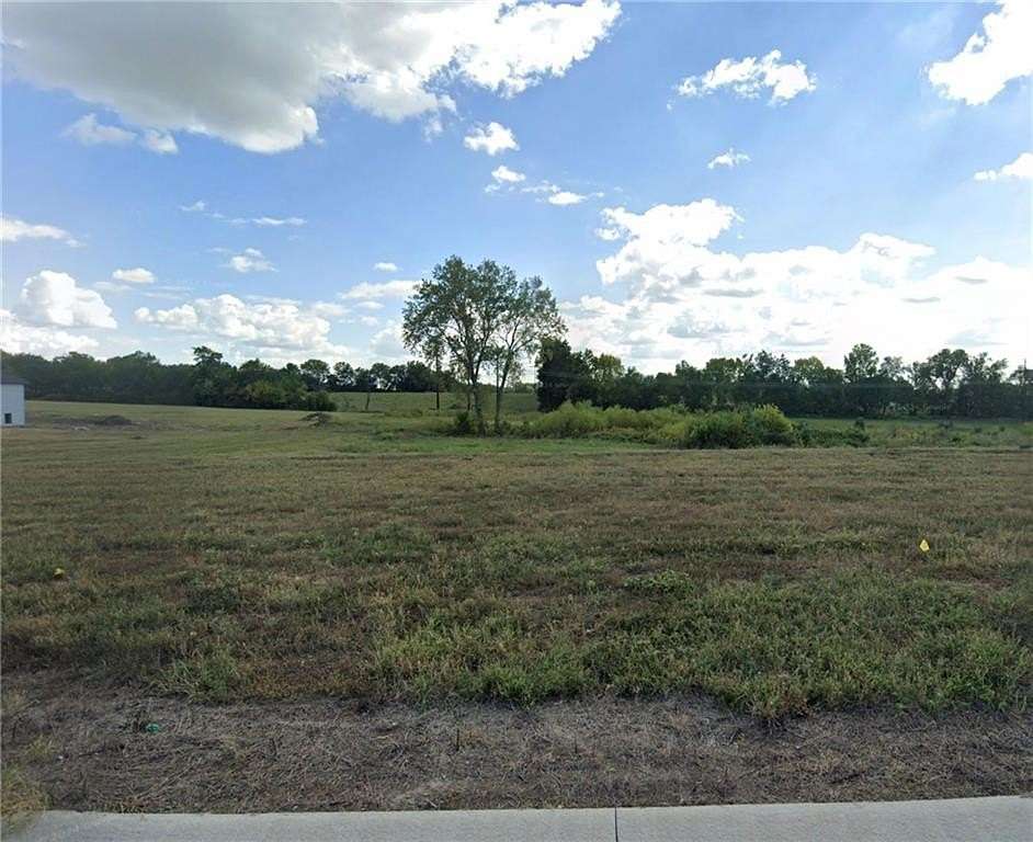 3.19 Acres of Residential Land for Sale in Lee's Summit, Missouri