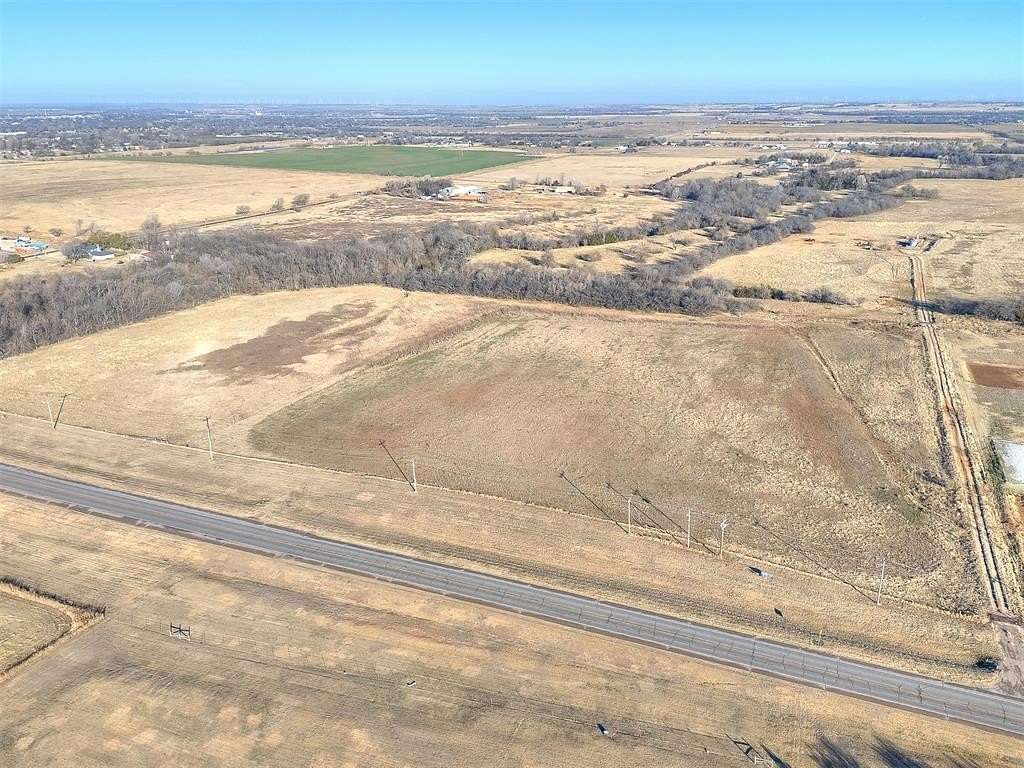 17 Acres of Commercial Land for Sale in El Reno, Oklahoma