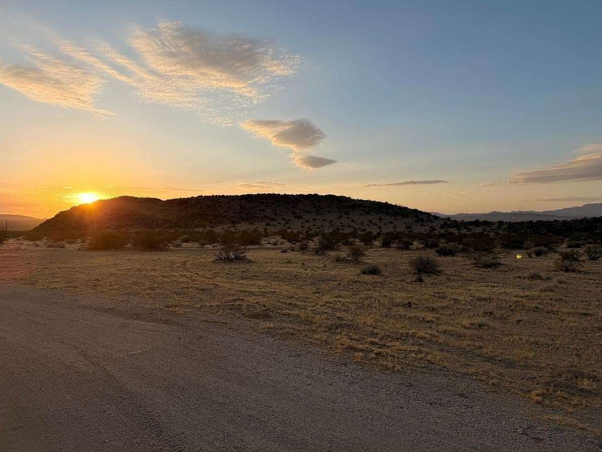 5 Acres of Residential Land for Sale in Johnson Valley, California