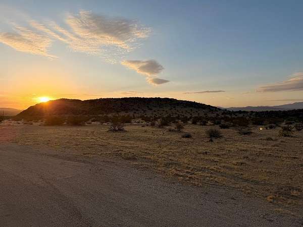 5 Acres of Residential Land for Sale in Johnson Valley, California