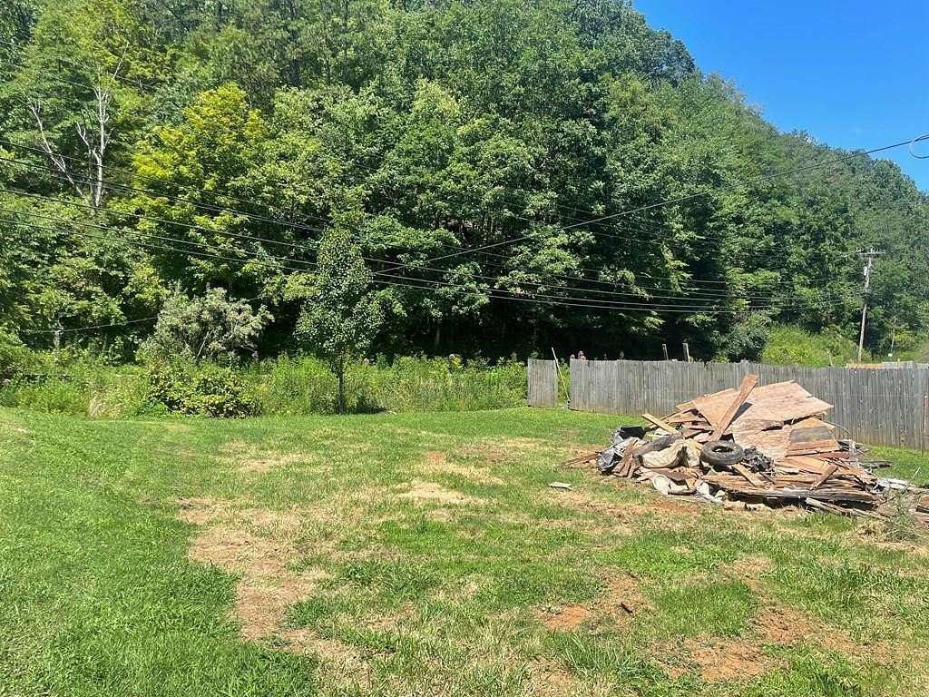 0.5 Acres of Residential Land for Sale in Cedar Bluff, Virginia