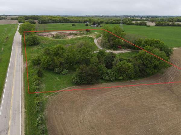 5 Acres of Residential Land for Sale in Markesan, Wisconsin