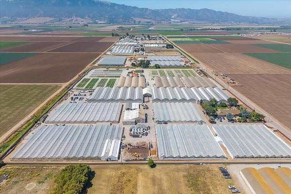22.3 Acres of Agricultural Land with Home for Sale in Salinas, California