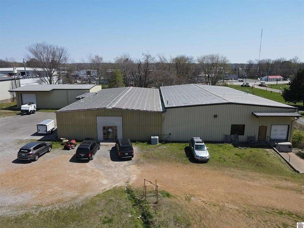 2.1 Acres of Improved Commercial Land for Sale in Mayfield, Kentucky