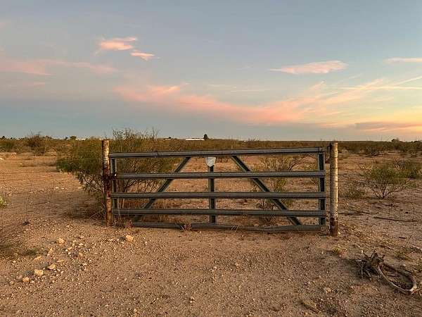 20 Acres of Land for Sale in Fort Stockton, Texas