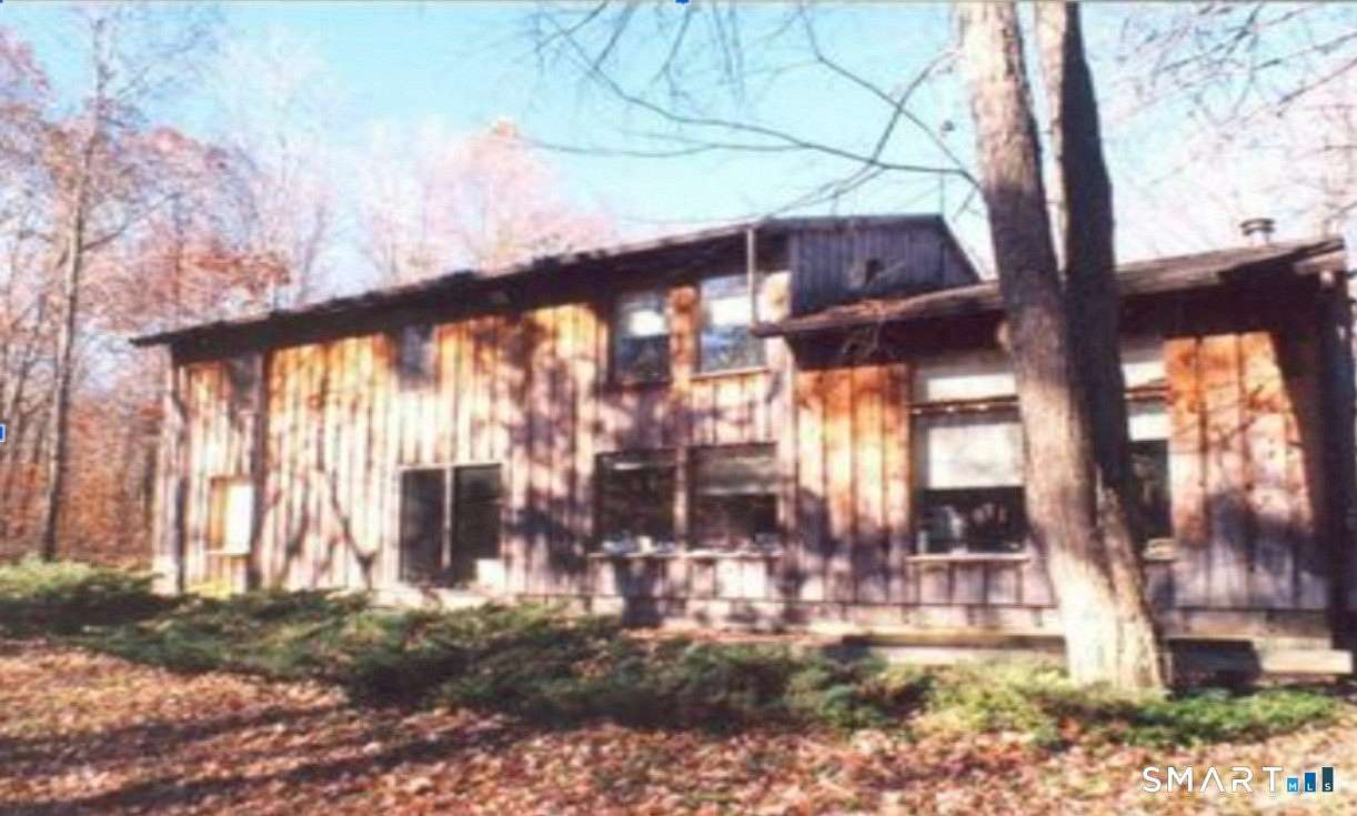 34 Acres of Recreational Land with Home for Sale in Chester, Connecticut