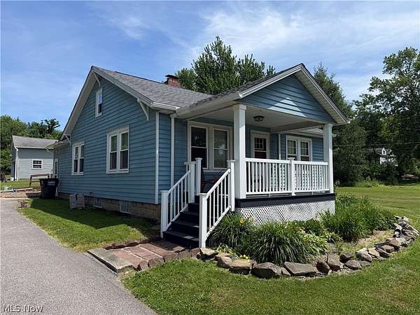 1.5 Acres of Land with Home for Sale in Chagrin Falls, Ohio