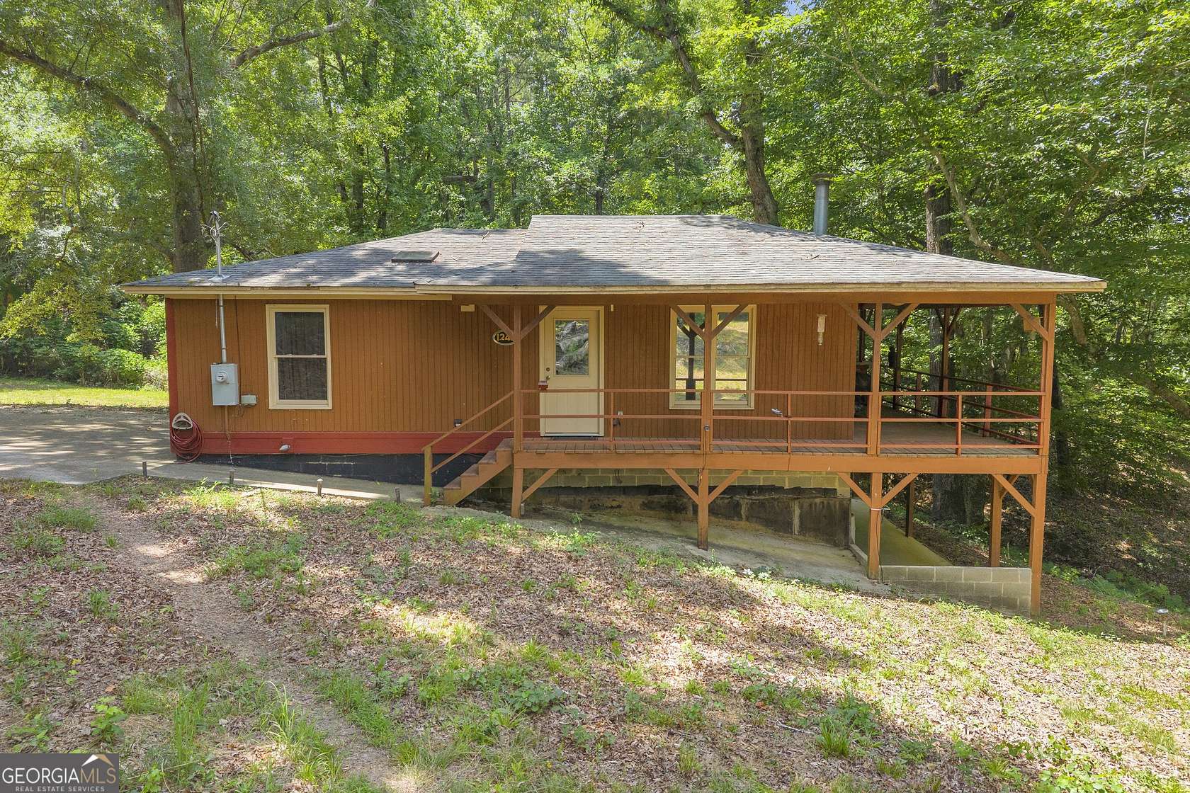 6.13 Acres of Land with Home for Sale in Elberton, Georgia