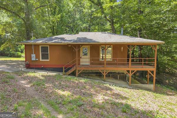 6.13 Acres of Land with Home for Sale in Elberton, Georgia