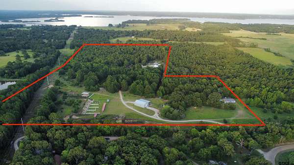 48.3 Acres of Land with Home for Sale in Chandler, Texas