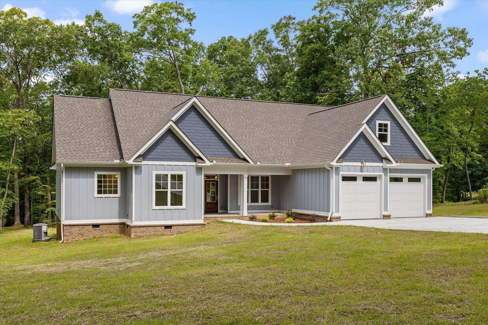 2 Acres of Land with Home for Sale in Soddy-Daisy, Tennessee