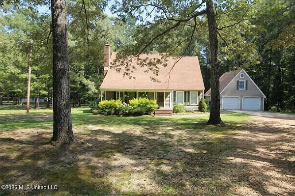 2 Acres of Land with Home for Sale in Brandon, Mississippi
