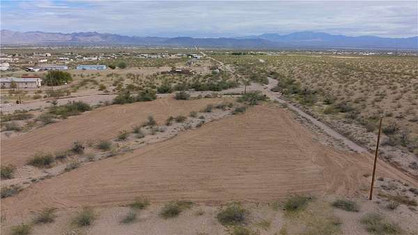 1 Acre of Residential Land for Sale in Golden Valley, Arizona