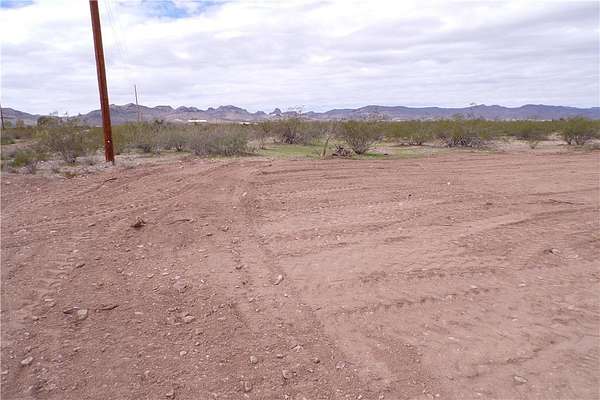 1 Acre of Residential Land for Sale in Golden Valley, Arizona