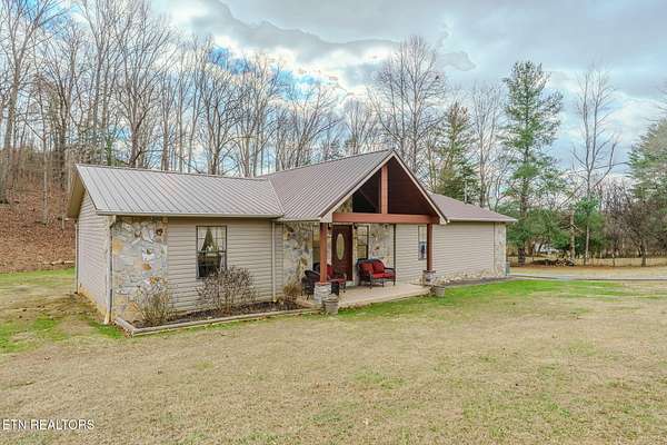 1.5 Acres of Land with Home for Sale in Kodak, Tennessee