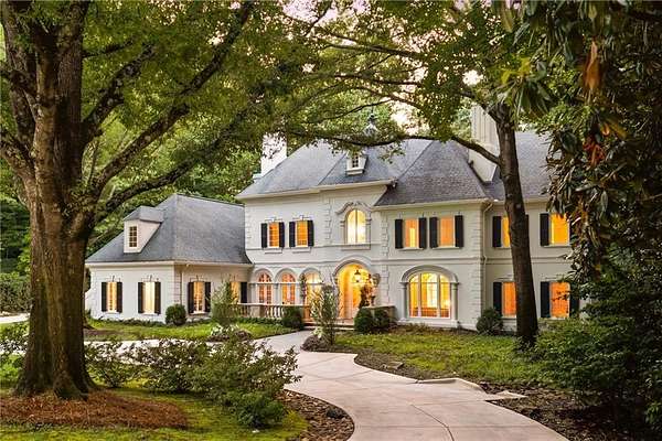2.2 Acres of Land with Home for Sale in Atlanta, Georgia