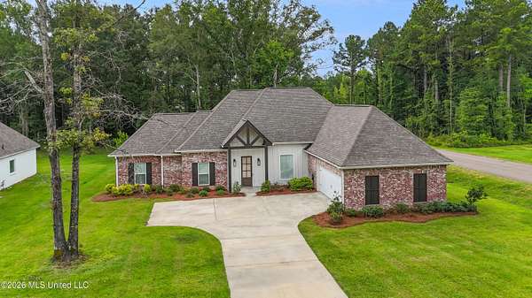 1.5 Acres of Land with Home for Sale in Brandon, Mississippi