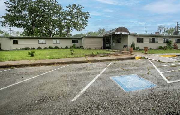 1.8 Acres of Improved Commercial Land for Sale in Grand Saline, Texas