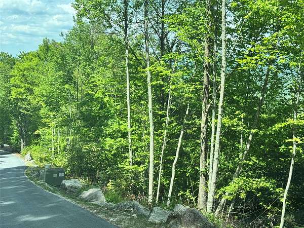 0.76 Acres of Residential Land for Sale in Highlands, North Carolina
