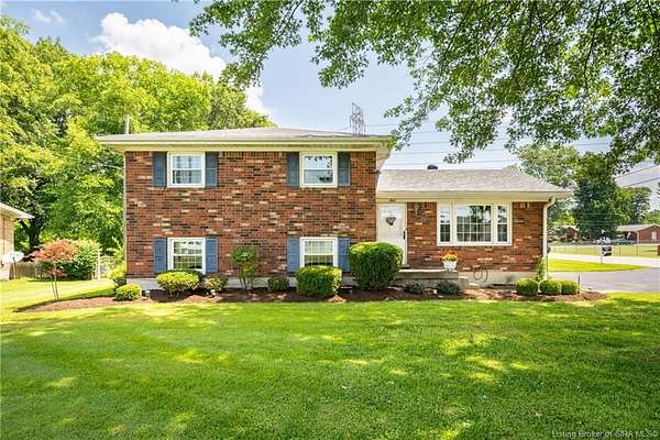 1.59 Acres of Land with Home for Sale in Jeffersonville, Indiana