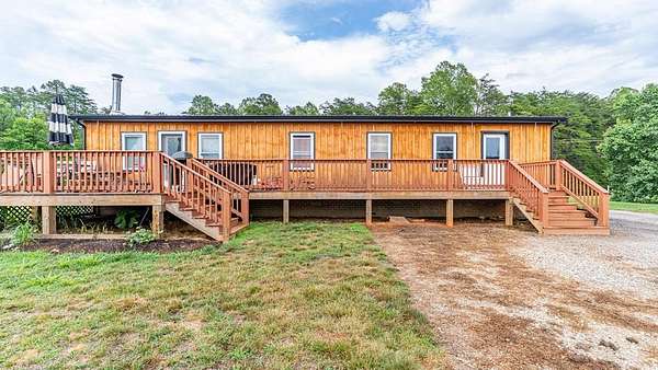 49.3 Acres of Land with Home for Sale in Dillwyn, Virginia