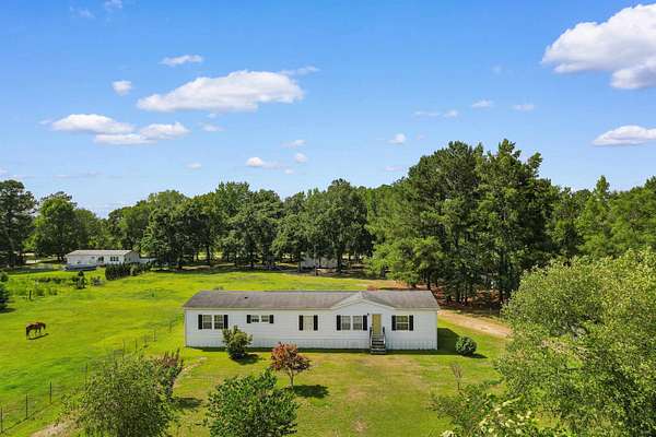 3.78 Acres of Land with Home for Sale in Marion, South Carolina