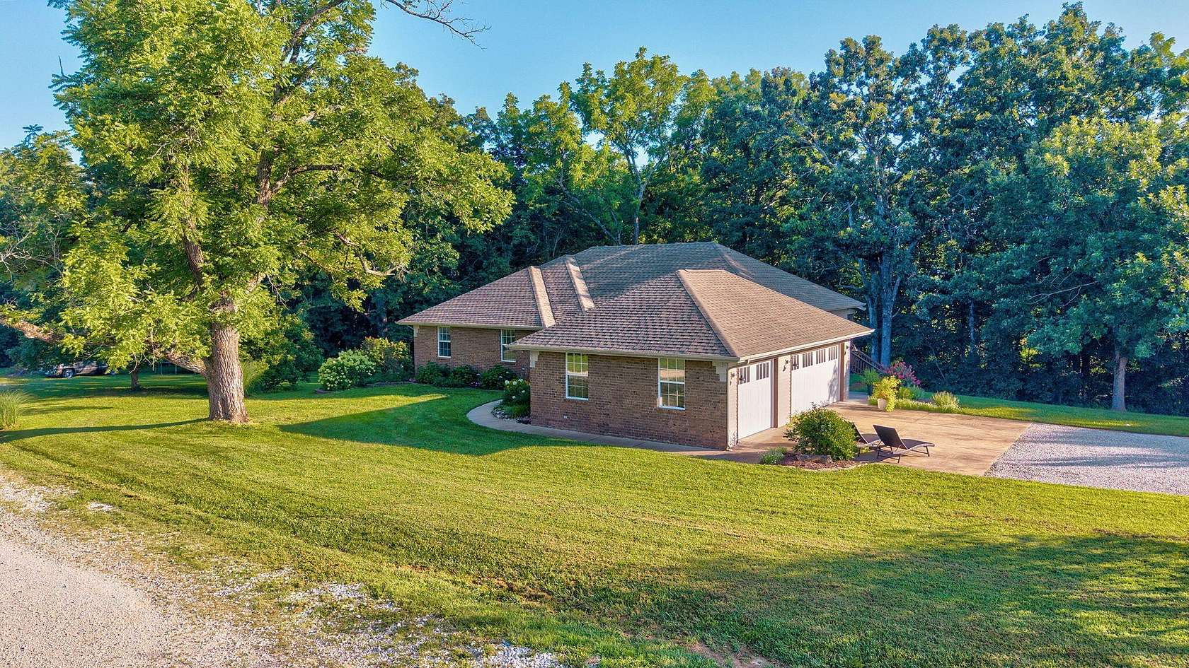 3.2 Acres of Land with Home for Sale in Nixa, Missouri