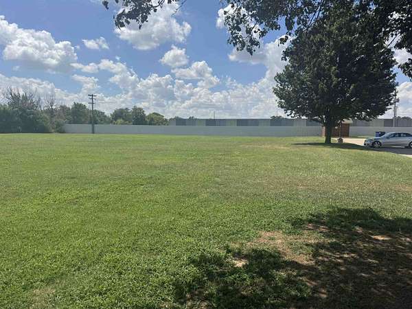 1 Acre of Commercial Land for Sale in Enid, Oklahoma