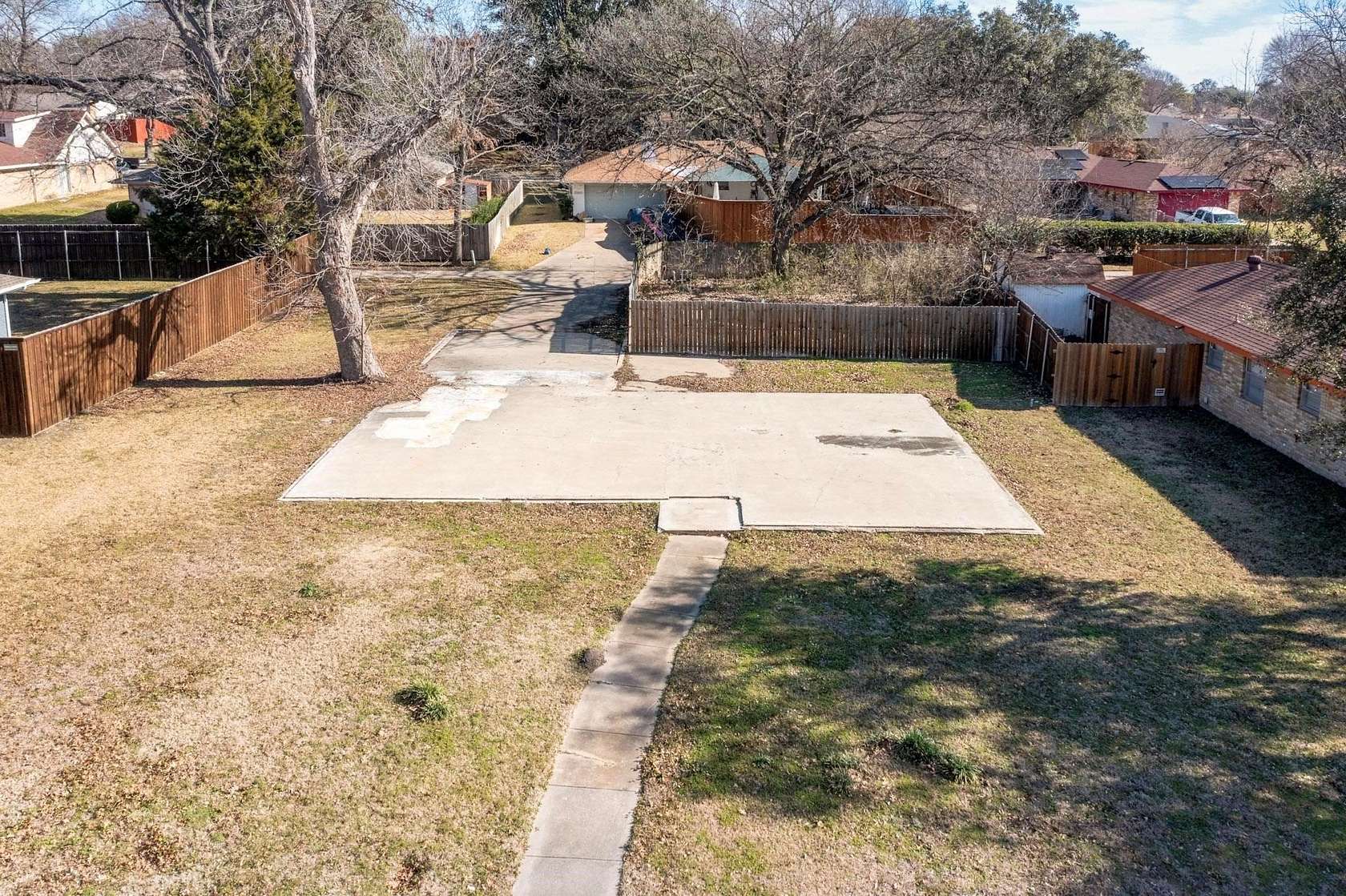 0.27 Acres of Residential Land for Sale in DeSoto, Texas