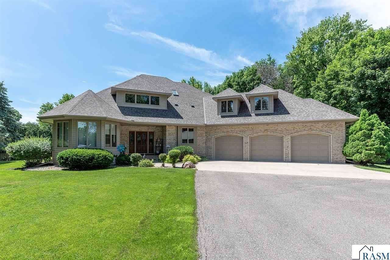 2.23 Acres of Land with Home for Sale in Mankato, Minnesota