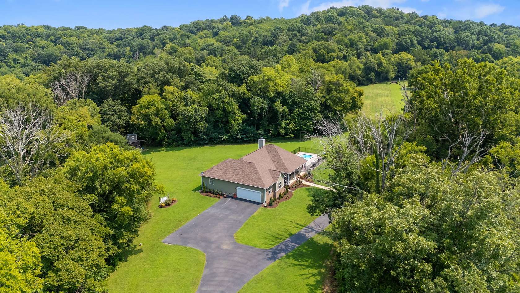 30 Acres of Land with Home for Sale in Lewisburg, Tennessee