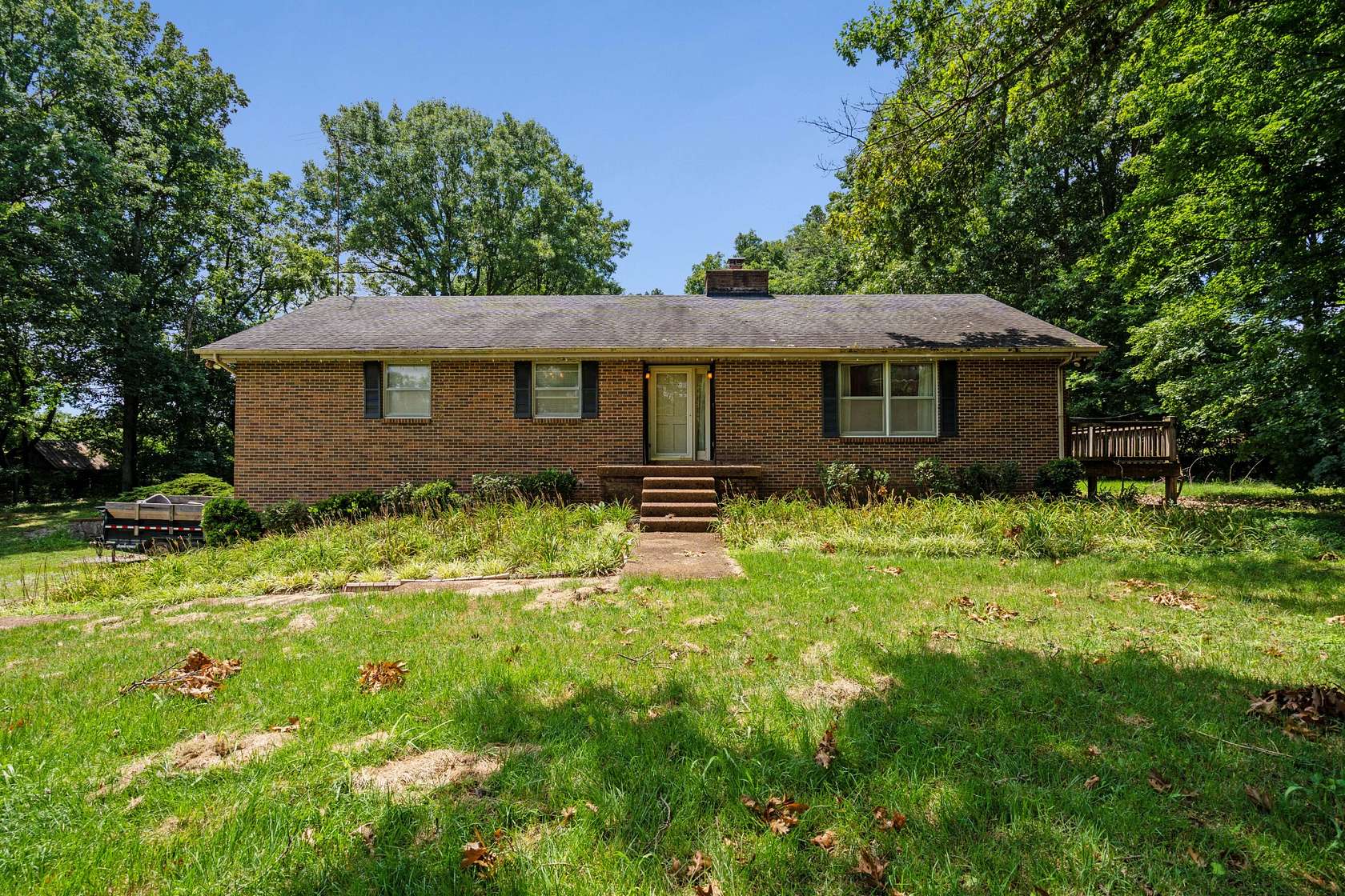 6.22 Acres of Land with Home for Auction in Lebanon, Tennessee