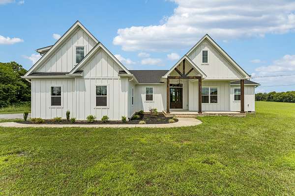 5 Acres of Land with Home for Sale in Lewisburg, Tennessee