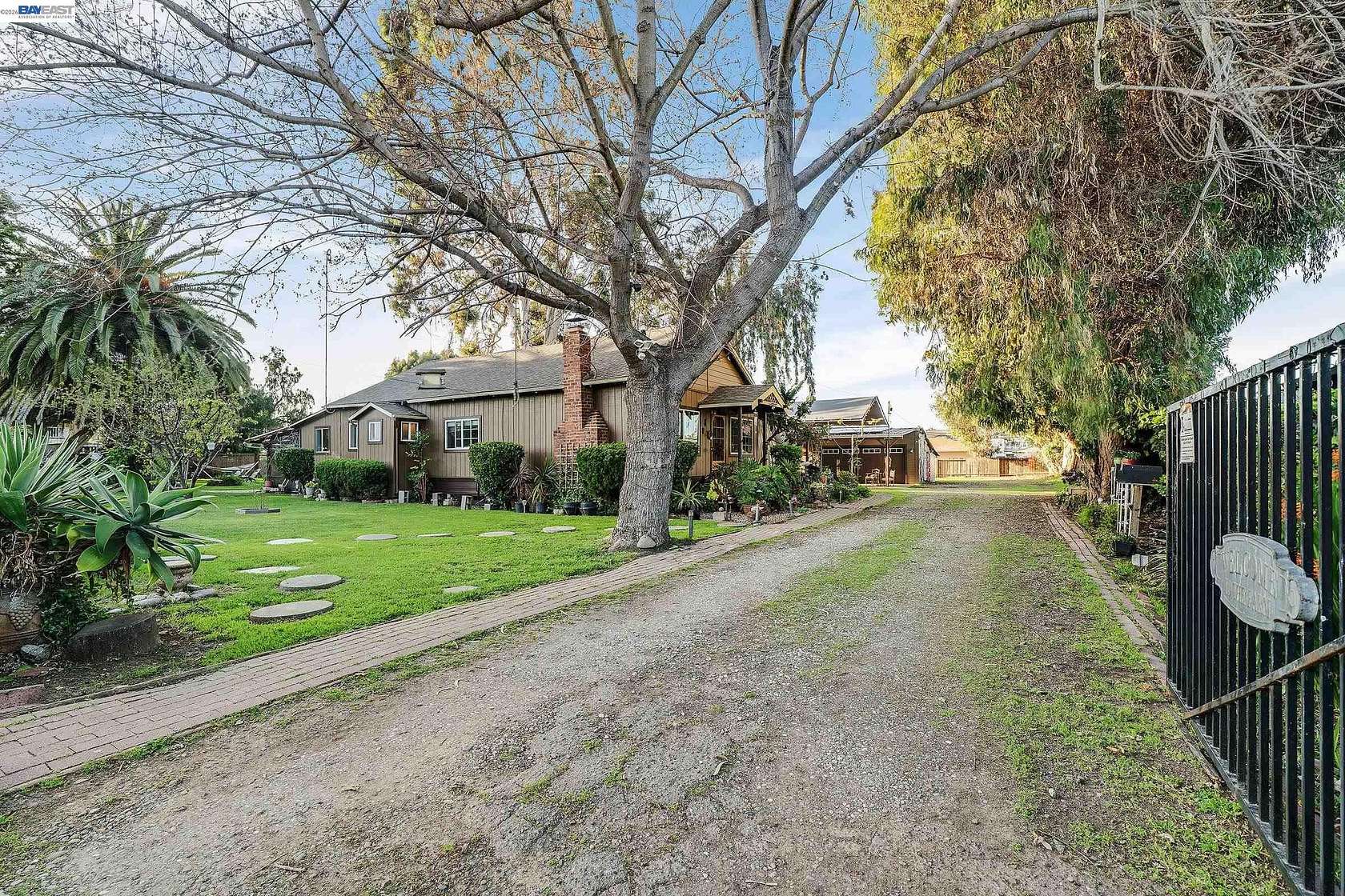 0.93 Acres of Residential Land for Sale in Hayward, California