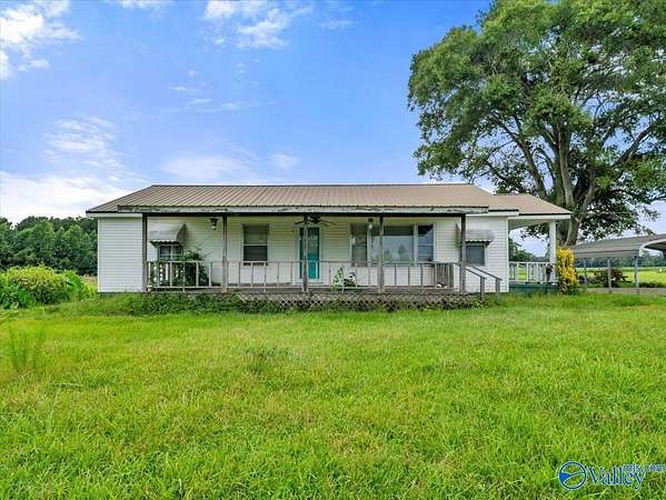 10 Acres of Land with Home for Sale in Centre, Alabama