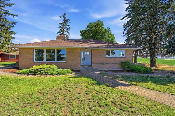 4.55 Acres of Land with Home for Sale in Fairfield, Washington