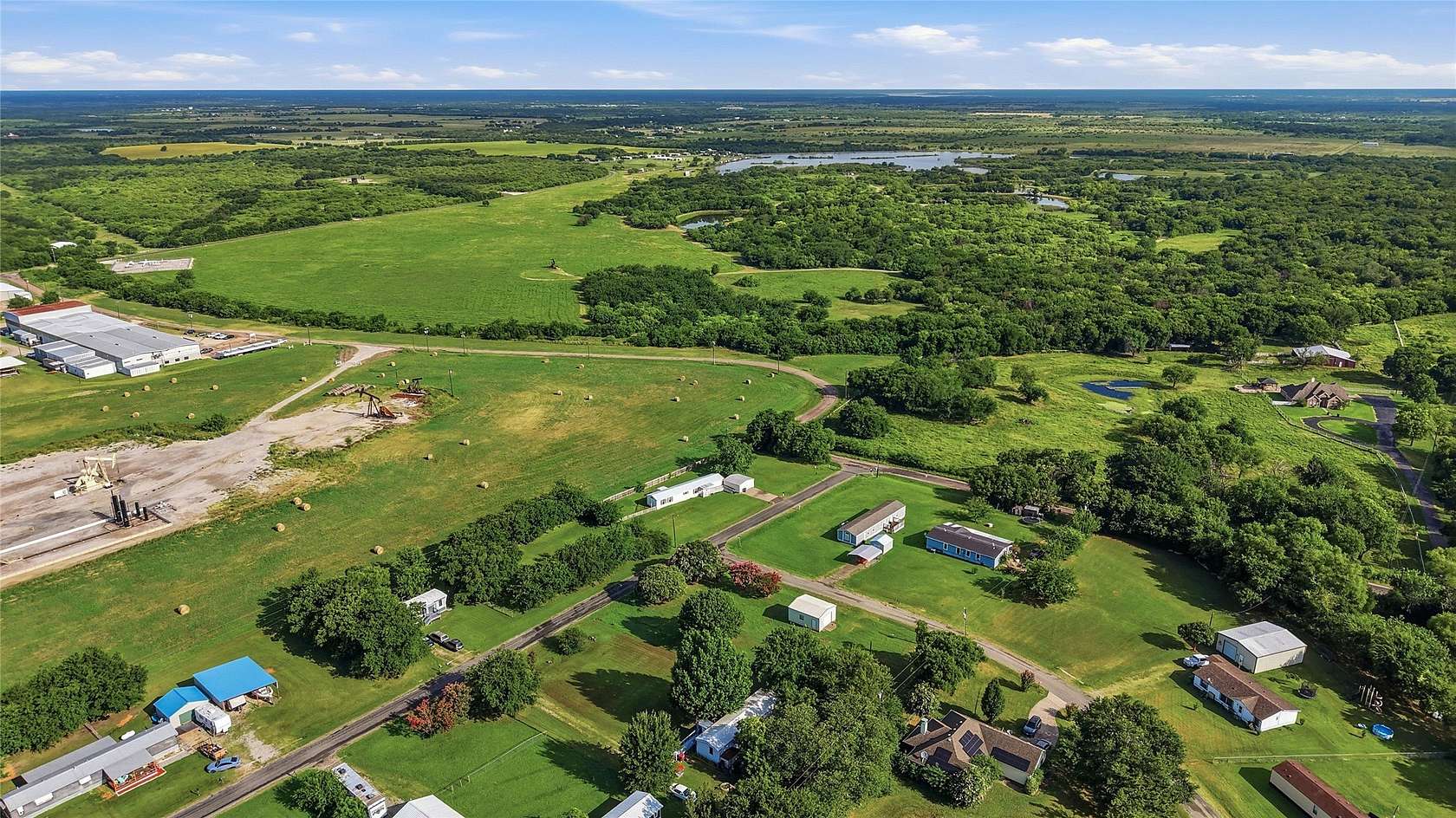 0.53 Acres of Residential Land for Sale in Southmayd, Texas