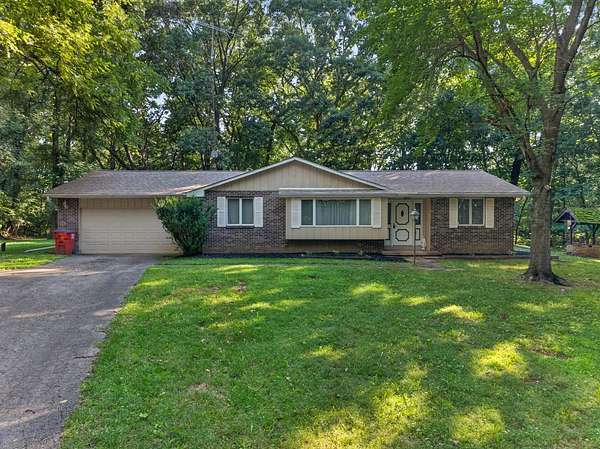 1.5 Acres of Land with Home for Sale in Hennepin, Illinois