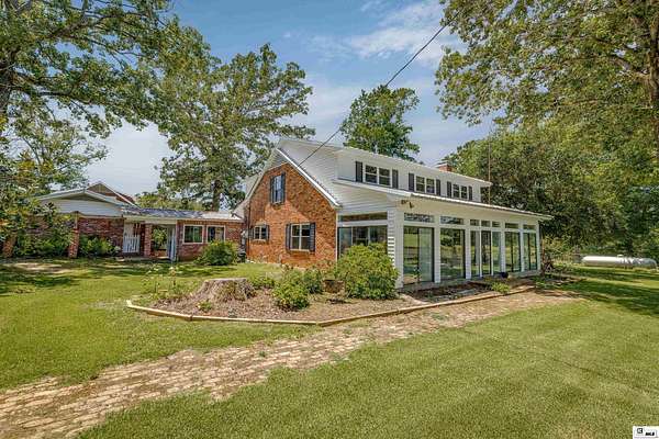 196 Acres of Land with Home for Sale in Downsville, Louisiana