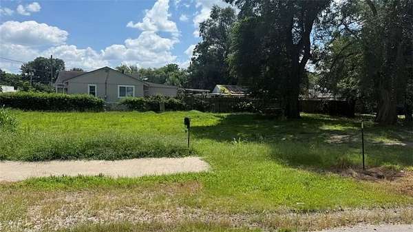 0.24 Acres of Residential Land for Sale in Linwood, Kansas