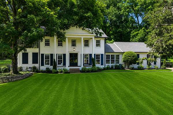 9.8 Acres of Land with Home for Sale in Nashville, Tennessee