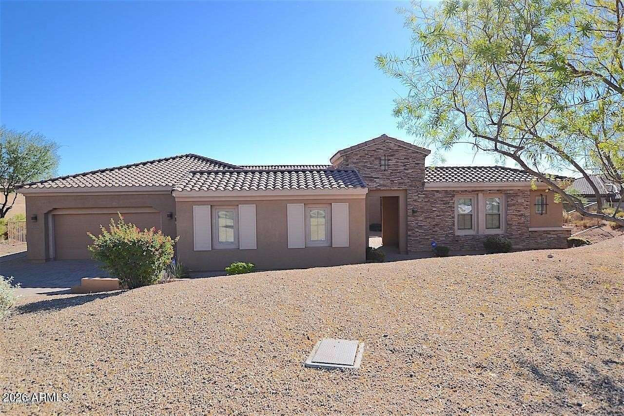 2.17 Acres of Land with Home for Lease in Scottsdale, Arizona